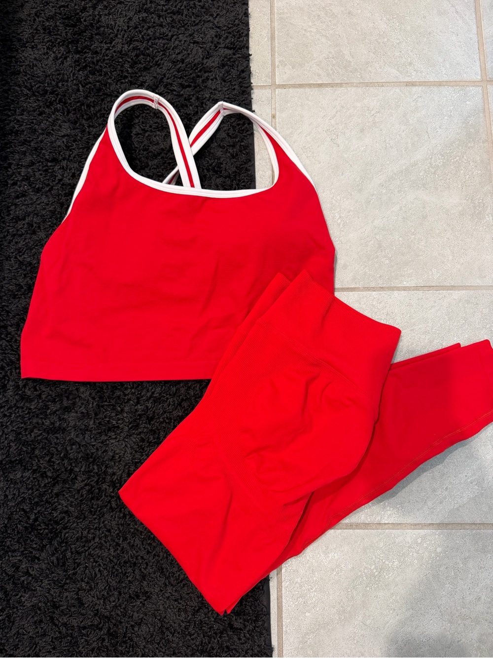 Fabletics Workout Set - Picture 1 of 2